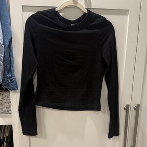 H&M Elegant Black Long Sleeve Tee